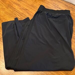 Athleta Brooklyn Ankle Pant in Black